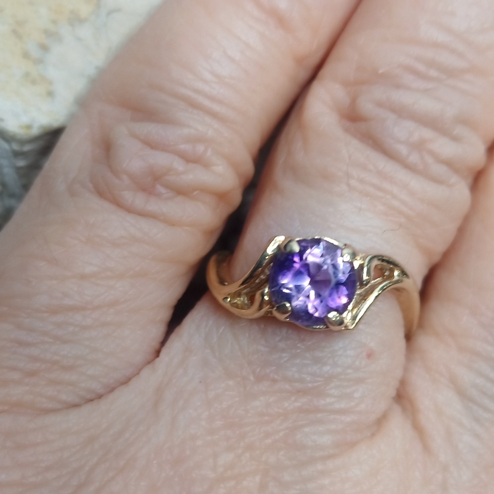 14K Gold Vintage Amathyst Ring Twisted Band